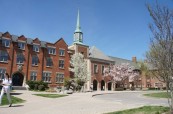 Kampus školy nabízí vše, co studenti ke svému studiu potřebují, Ridley College, St. Catharines, Ontario, Kanada